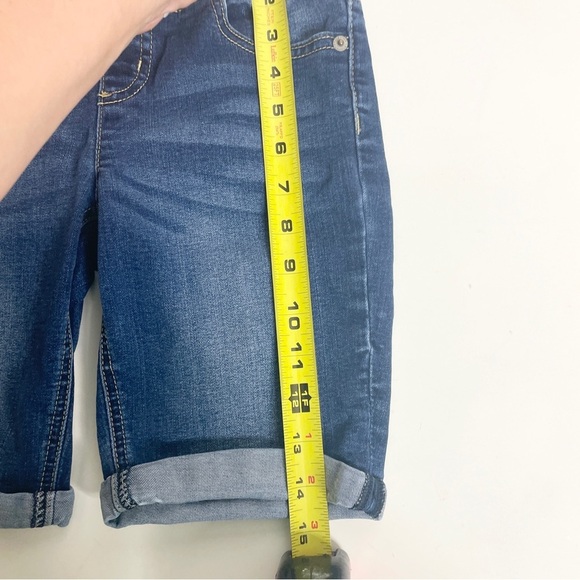 Girls Justice Pull On Stretch Denim Jean Shorts Elastic Waist Size 10 Light Wash - Picture 3 of 5